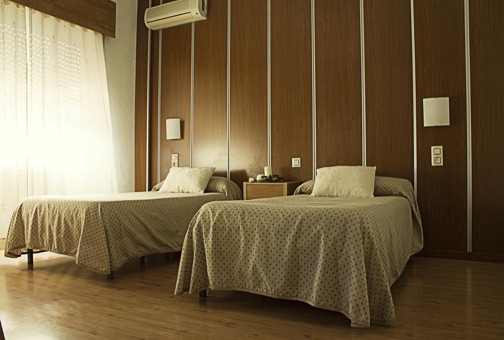 Hostal Anas Mérida Ngoại thất bức ảnh